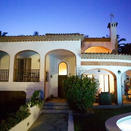 Villa Dama Con Piscina Privada